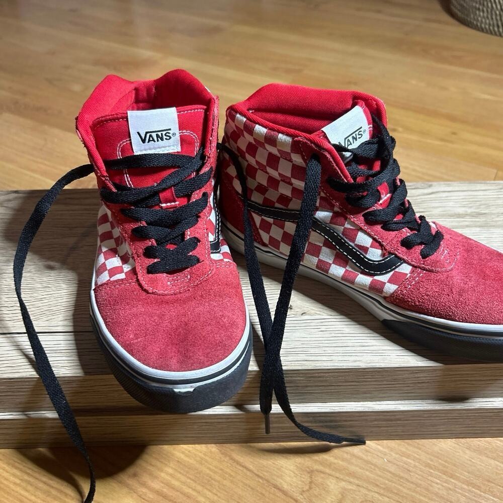 Vans Sk8-Hi Dinosaur Bonz shoes white and red checkered pattern dinosaur kids 5